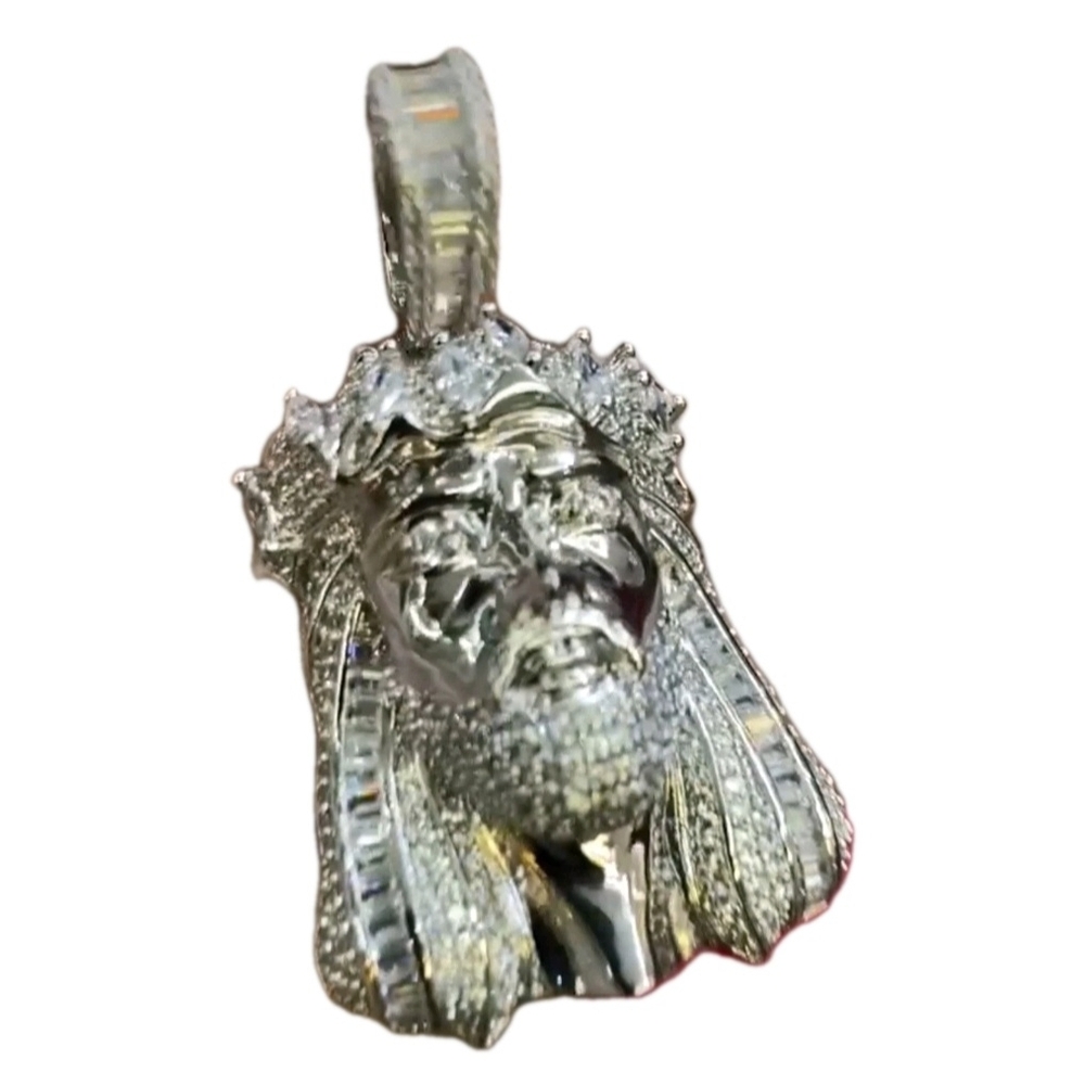 Jesus Pendant/ White Gold Plated .925 Sterling Silver w Mossinite Clear  Stones - Picture 3 of 12
